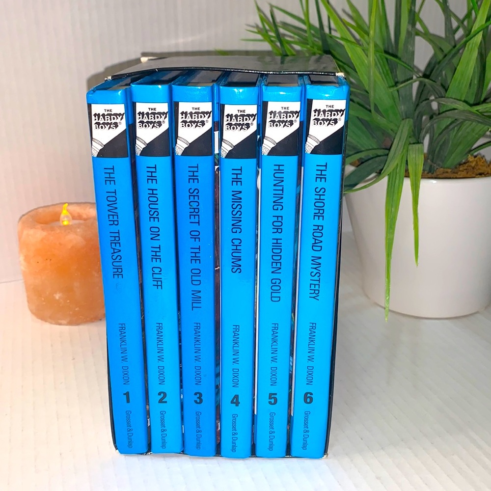 The Hardy Boys Starter Set NWOT hardcovers 1 thru 6